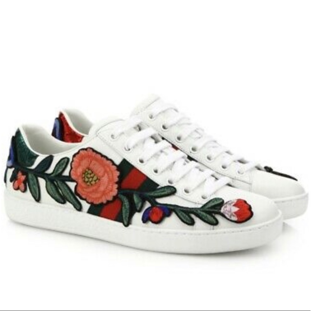 Gucci Floral Embroidered Ace Low-Top Sneaker 37.5